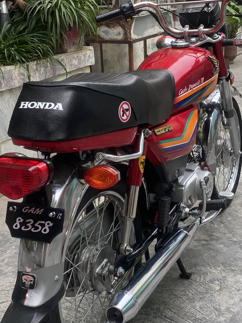 Honda CD70 (2012) Lush Condition like zero meter 11