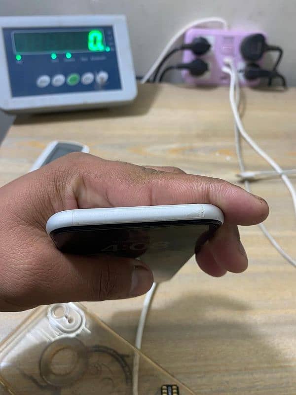 IPhone XR 128Gb 1