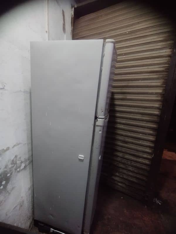 frige fore sale dawlance company 5