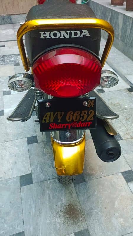 Honda CG 125 Self start special Golden addition 2