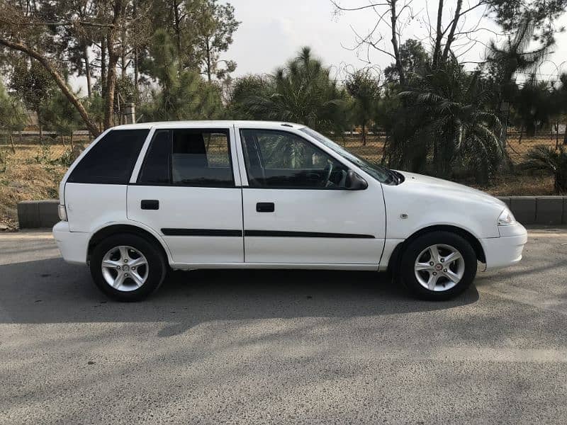 Suzuki Cultus VXR 2014 10