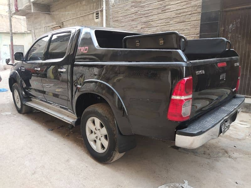 Toyota Hilux 2008 4