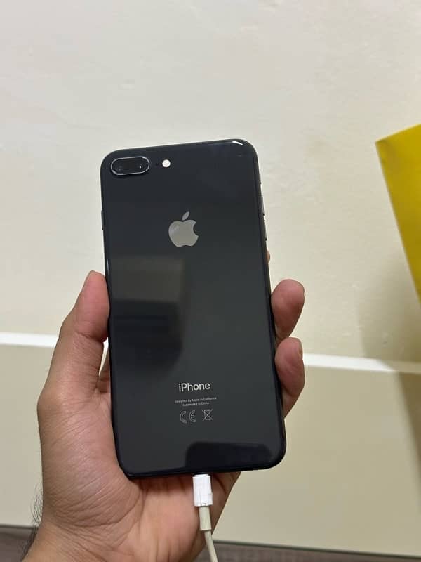 iPhone 8 Plus 0