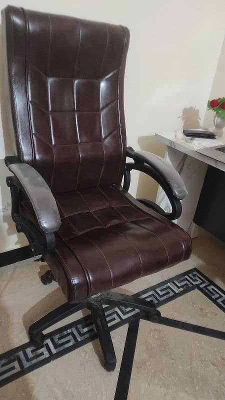 Executive Chair for office work 3