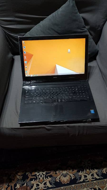 DELL laptop are new 7