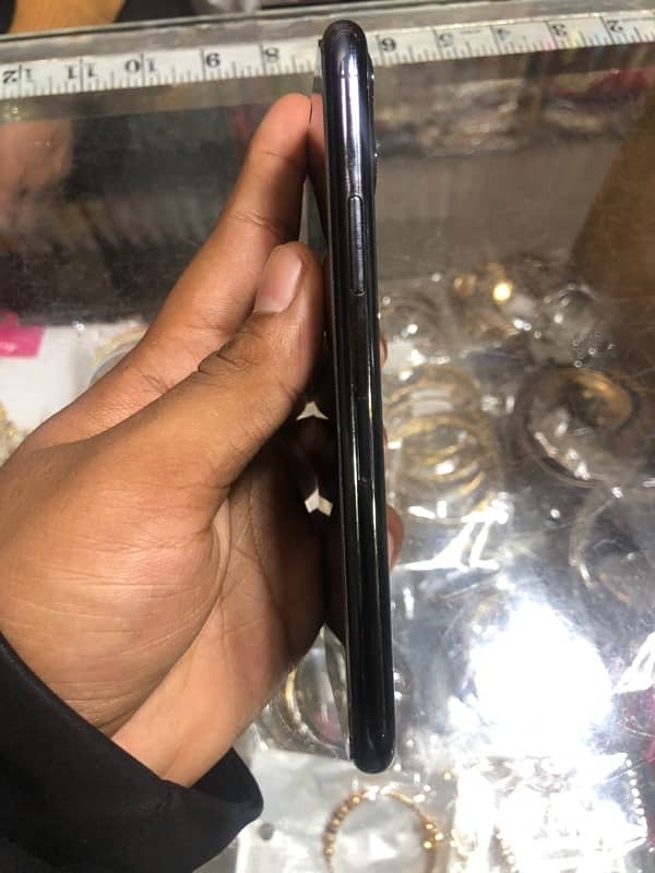 iPhone 11 Pro pta approved 64gb 1