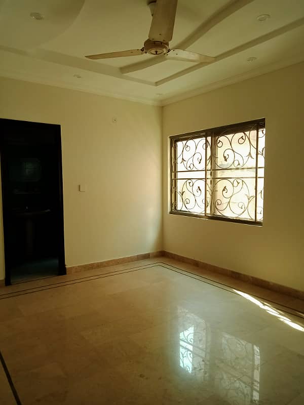 10 marla full house for rent in al ameen society near lums dha lhr 4