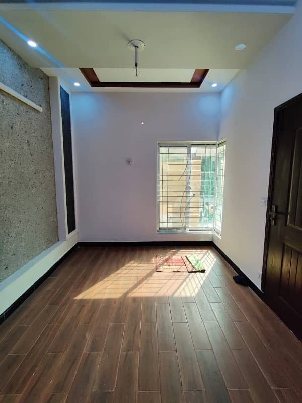 4 Marla double story tile floor house urgent for sale with Gas 12