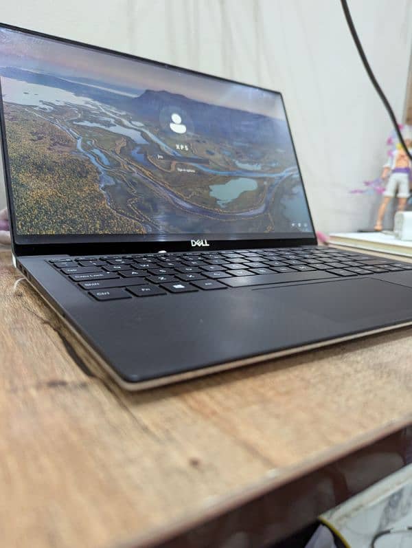 Dell XPS i7 10th gen 4k UHD Display 0