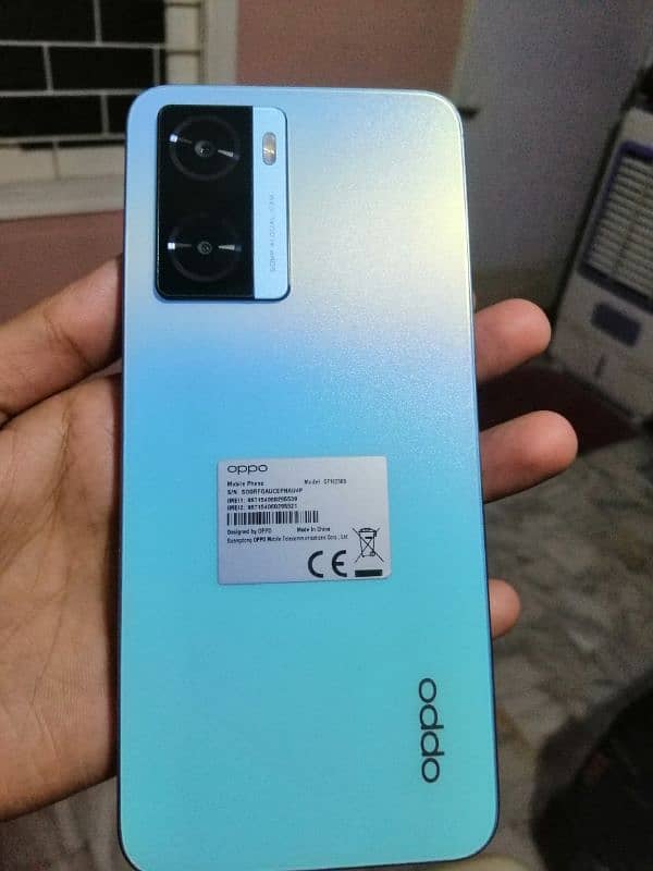 OPPO A77 1