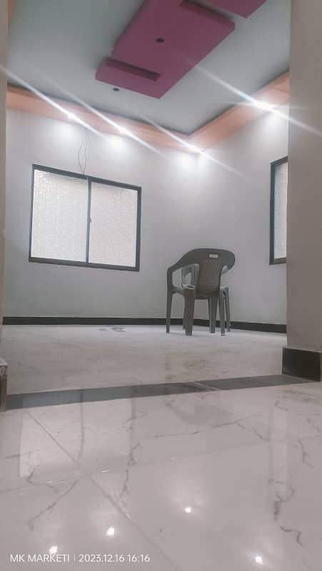 BLOCK -M BEAUTIFUL SECOND FLOOR FLAT, BEST FOR BANK LOAN,SUBL LEASE AVAILABLE, MAIN ROAD FACING, KHIZER ARCADE, NORTH NAZIMABAD 6