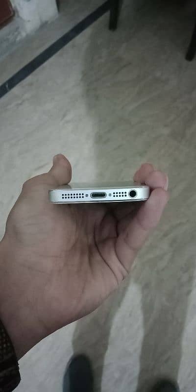 iPhone 5s non-pta 1