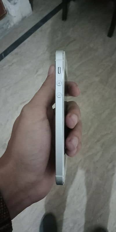 iPhone 5s non-pta 9