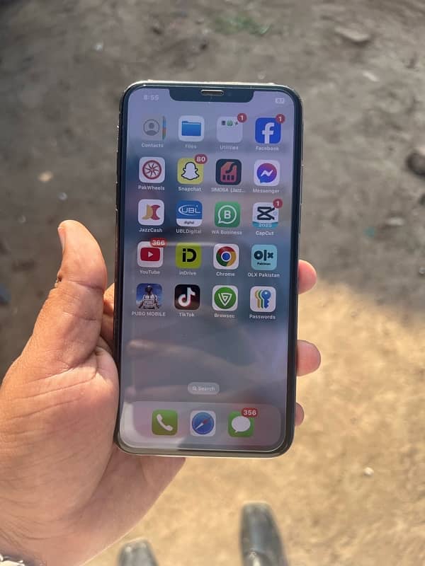 iphone xs max 3