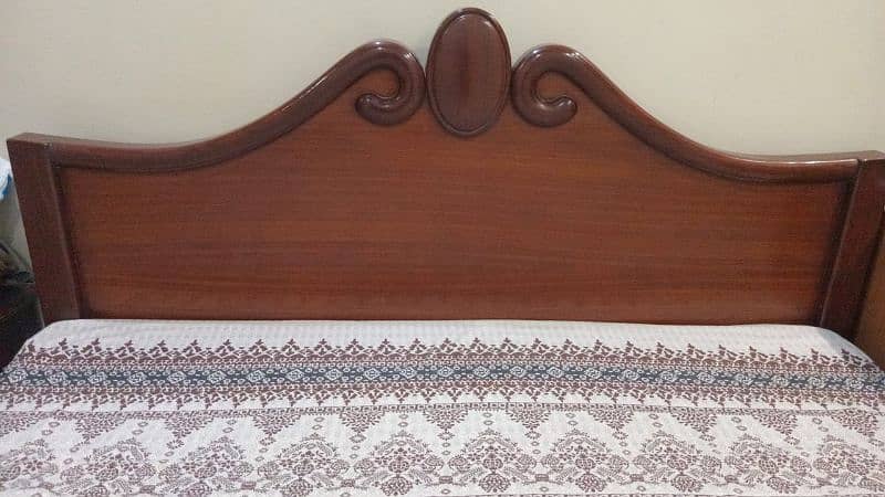 King size bed for sell 2