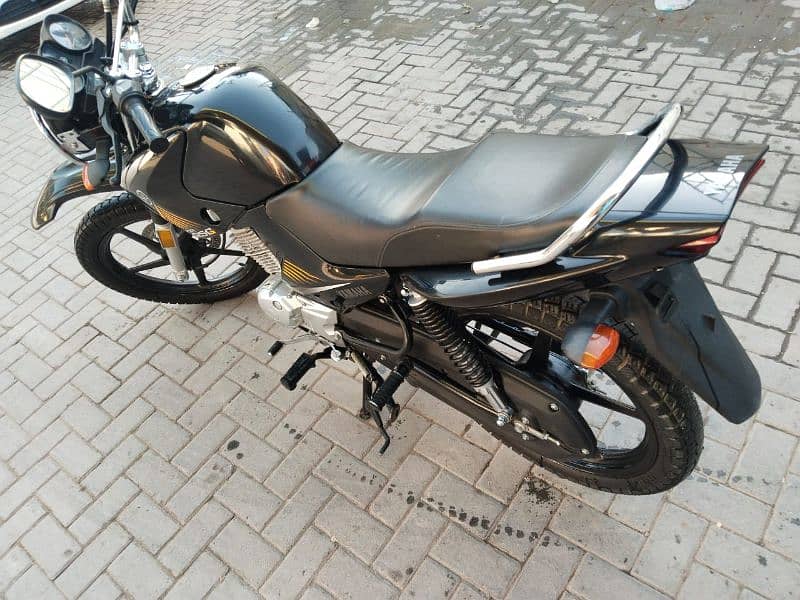 Ybr g 2025 model 125 cc 4