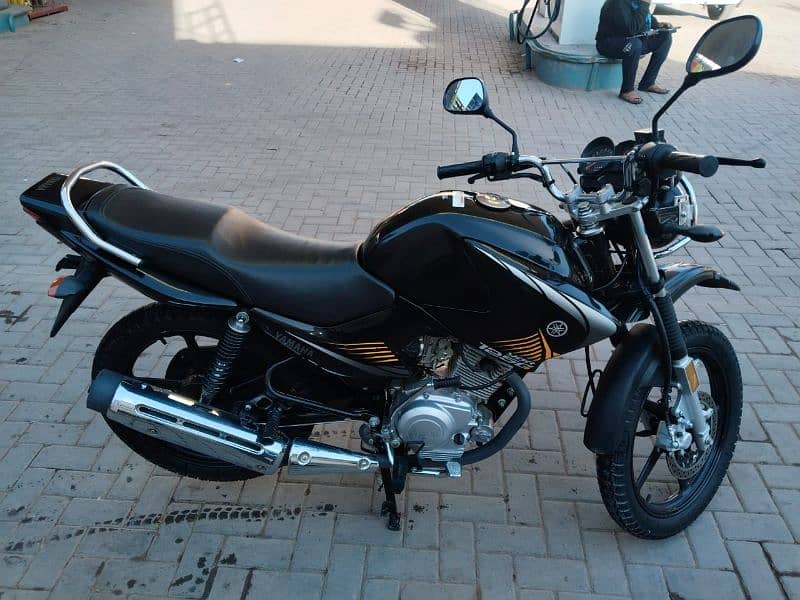 Ybr g 2025 model 125 cc 6