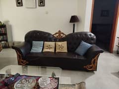 5 Seater Sofa Set Available