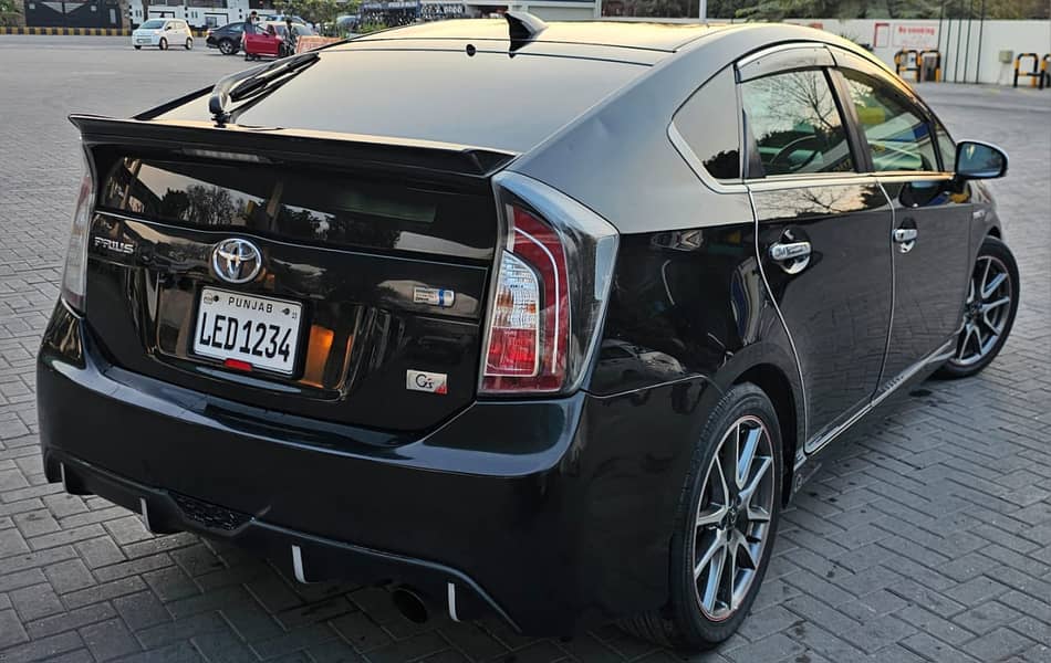 Toyota Prius GS 2015  Modal SPECIAL EDITION Import from Japan 1