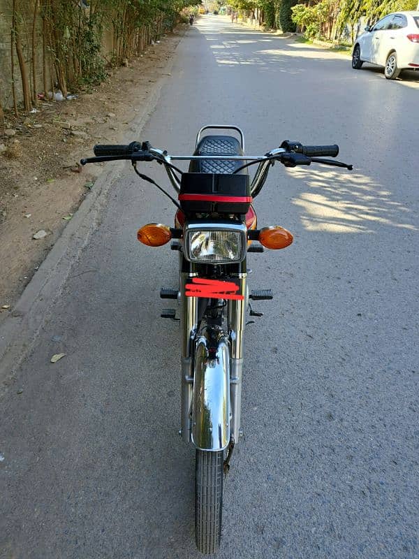 Honda 125 Excellent Condition 5