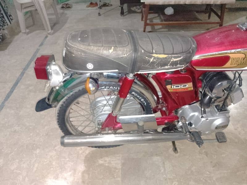 Yamaha 2 stroke 86 model genuine bike complete documents 2