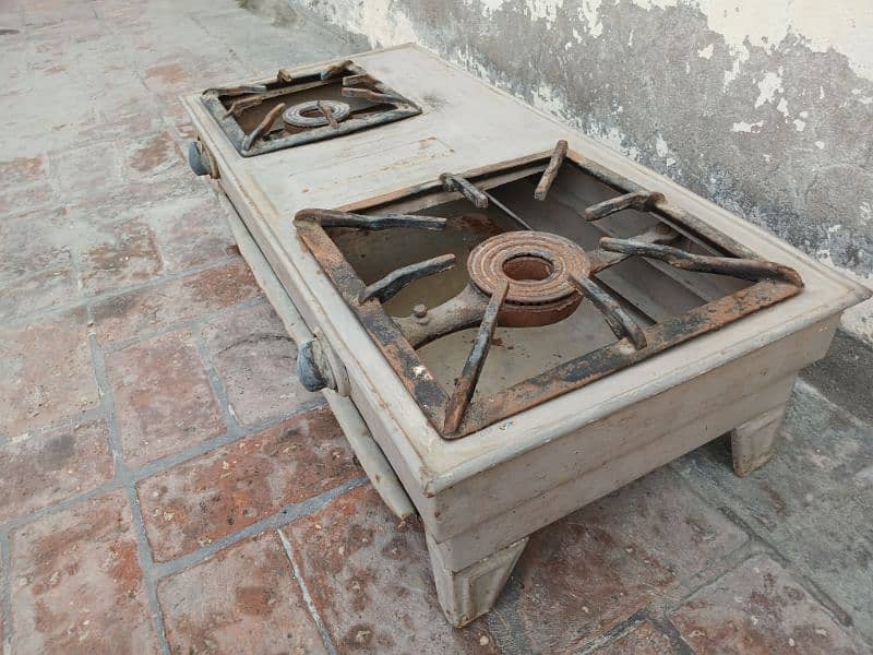 Stove with tray 4