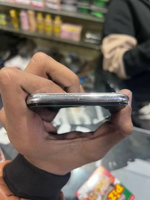 Iphone X    64GB 2