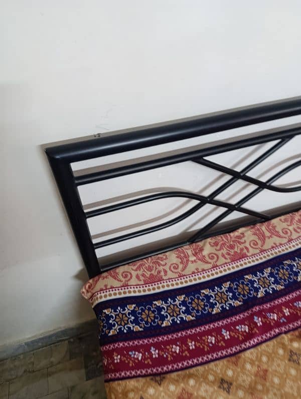 Iron bed 3