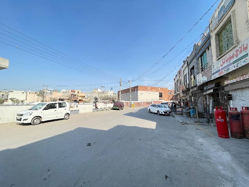 Facing Park Al Rehman Phase 2 - Block M Commercial Plot For sale Sized 300 Square Feet 2