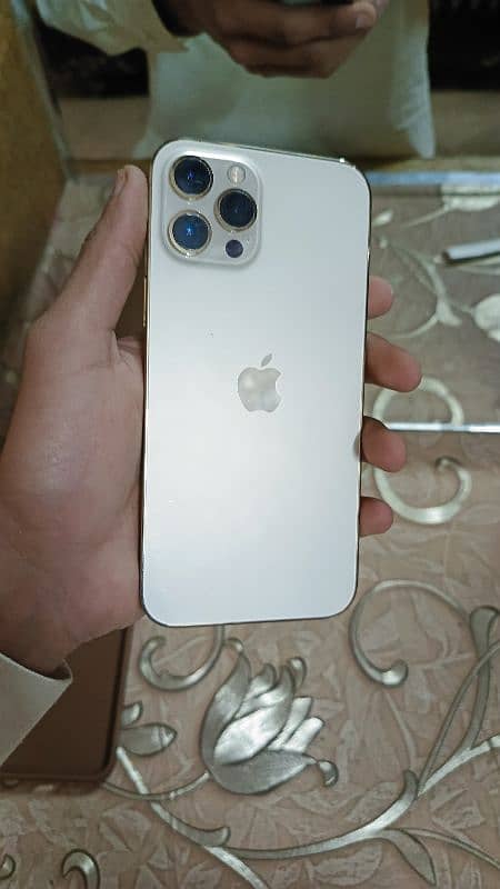 I phone 12 pro max 5