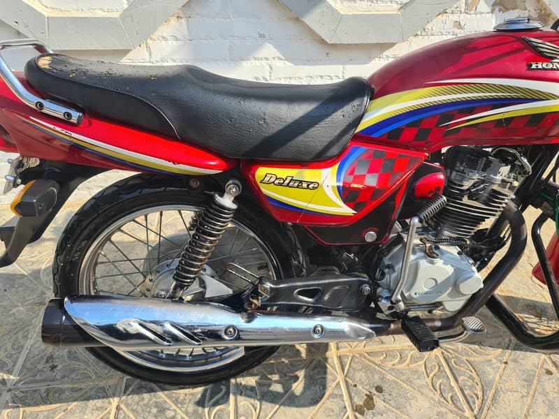 Honda CG 125 Deluxe 2014 10