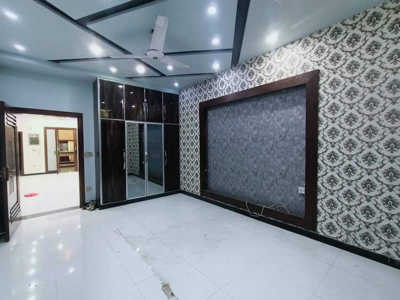 13 Marla Like Brand New House Available For Sale In Johar Town Prime Location 11