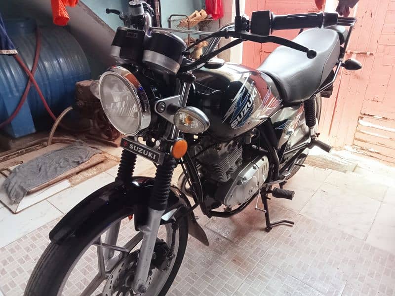 Suzuki gs150se model 2020 9