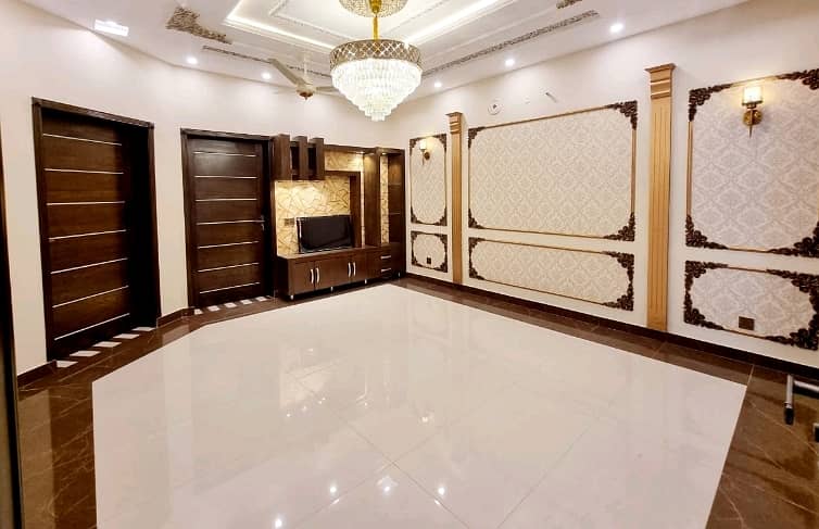 A Stunning House Is Up For Grabs In Bahria Town - Sector C Lahore 7