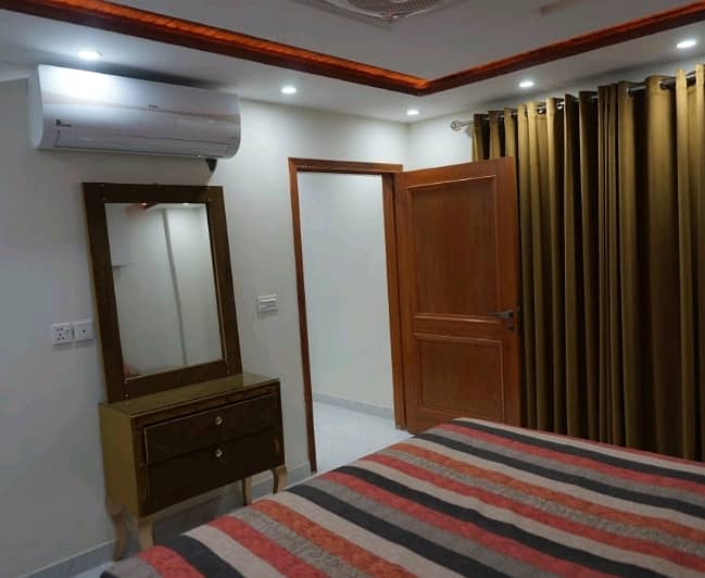 Get An Attractive Flat In Lahore Under Rs. 55000 7