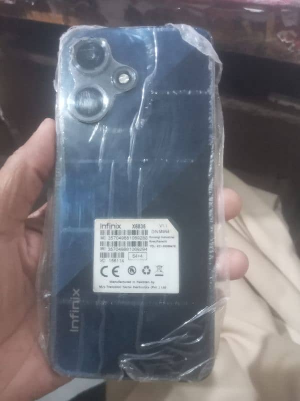 infinix hot 30 8/64 pta official hai 2 month wanty men hai box charger 2