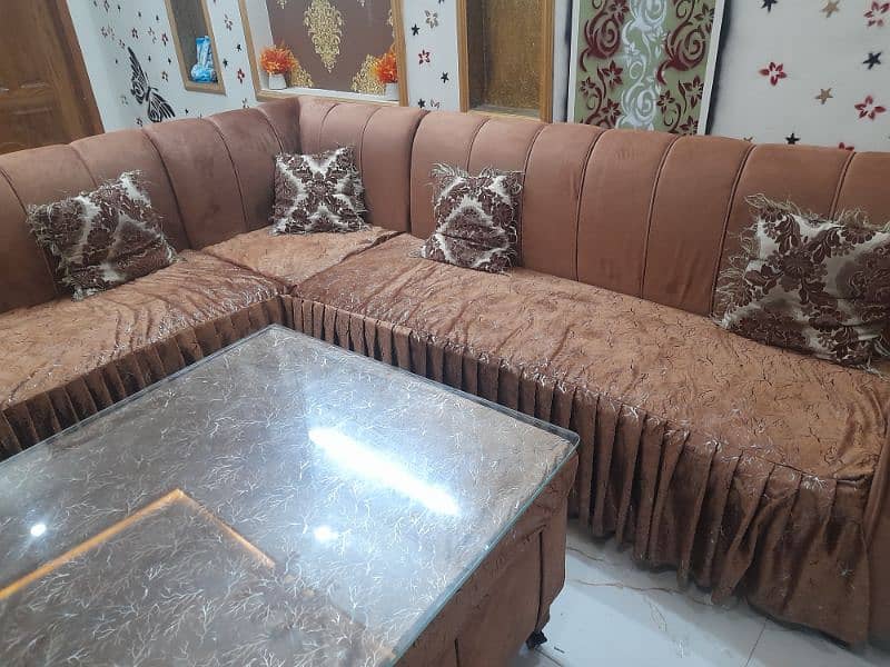 l shape sofa 7 seater 3+3+1 with poshish table 5