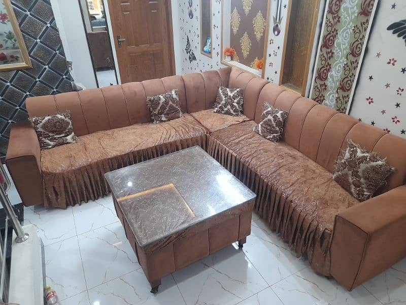 l shape sofa 7 seater 3+3+1 with poshish table 6