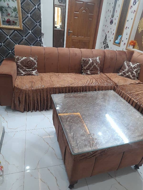 l shape sofa 7 seater 3+3+1 with poshish table 9