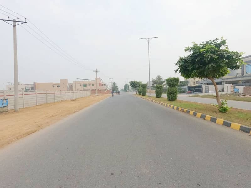 8 Kanal Commercial Plot For Sale In Rs. 350000000 Only 2