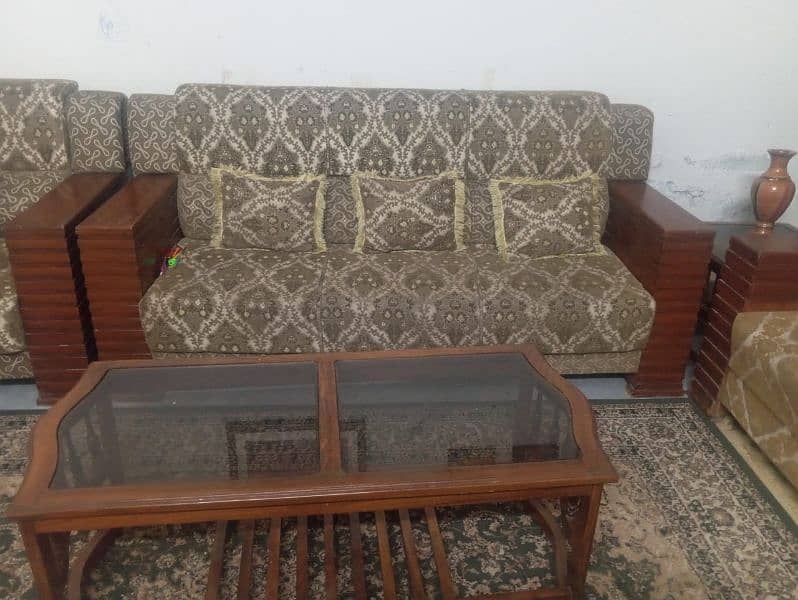 wooden box sofa 0