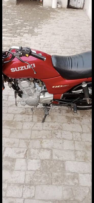 Suzuki 2018 mdl new batri new tyer dono dalway he Home used me he 1