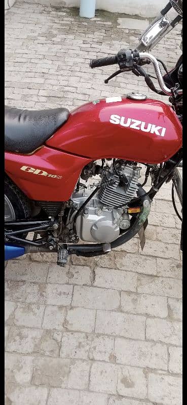 Suzuki 2018 mdl new batri new tyer dono dalway he Home used me he 4