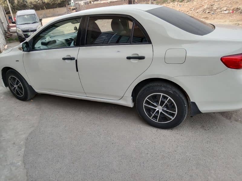 Toyota Corolla GLI 2010 10