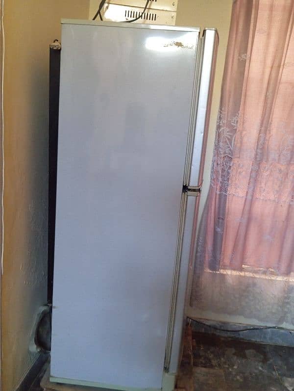 2300 JF PEL REFRIGERATOR 2