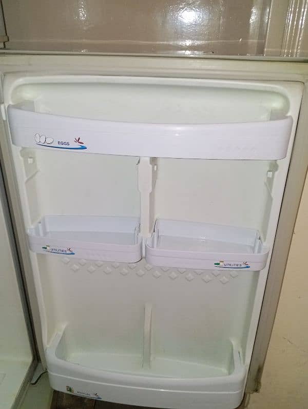 2300 JF PEL REFRIGERATOR 5