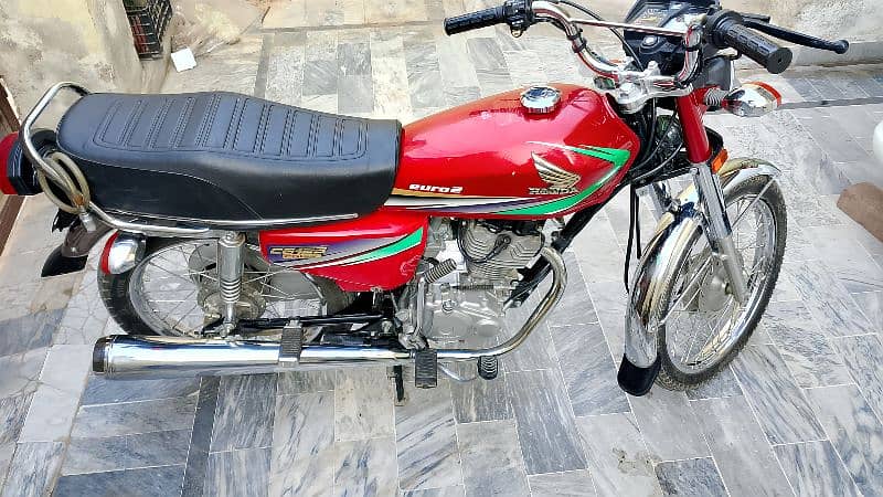 Honda 125 13 model lush condition 1