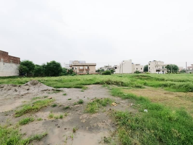 1 Kanal Commercial Plot Available On Very Hot Location 4