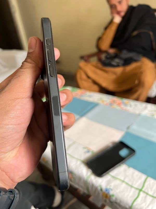 Iphone 15 pro max 256 GB Non PTA JV 4