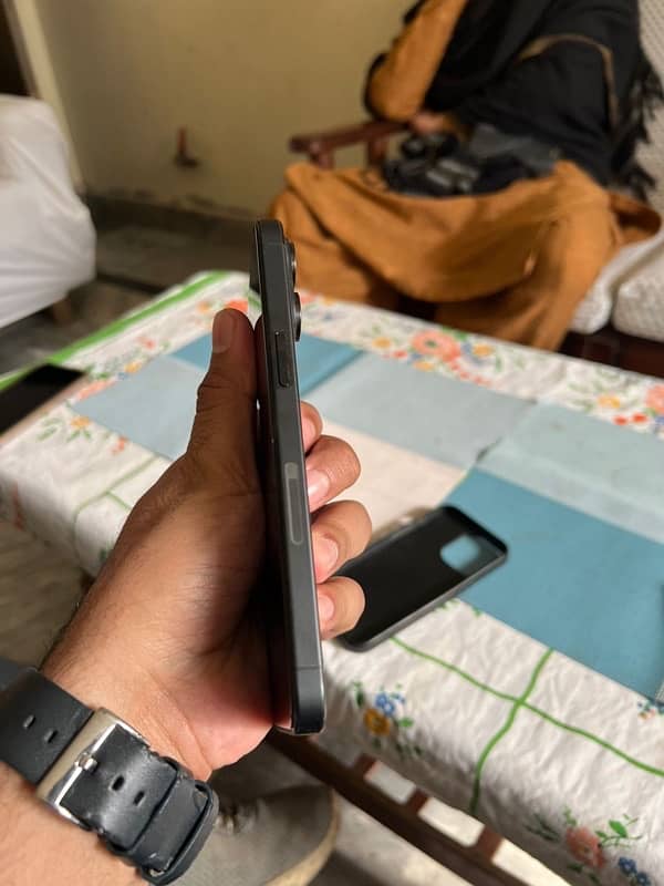 Iphone 15 pro max 256 GB Non PTA JV 5